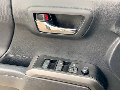 Used 2023 Toyota Tacoma TRD Off-Road w/ Technology Package image 49