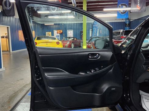 Used 2019 Nissan Leaf SL w/ SL Technology Package image 8