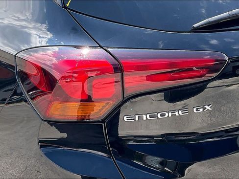 Used 2025 Buick Encore GX Preferred FWD image 27
