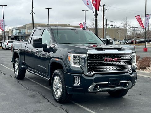 Used 2022 GMC Sierra 3500 Denali w/ Denali Ultimate Package image 7