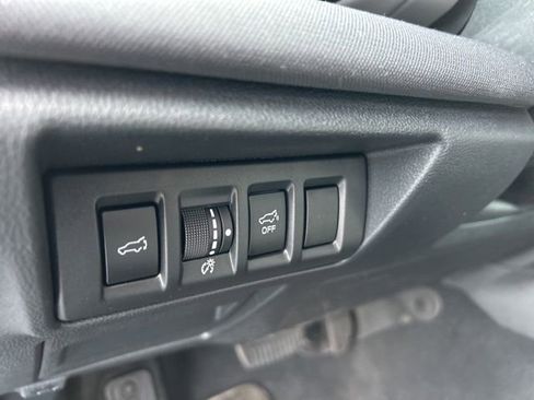 Used 2023 Subaru Outback Premium image 11