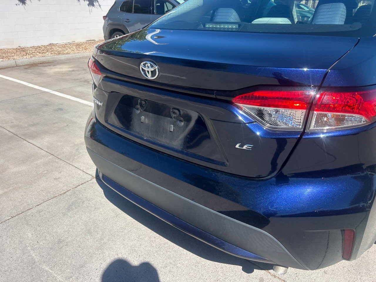 Used 2022 Toyota Corolla LE FWD image 5