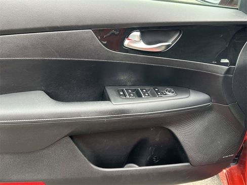 Used 2023 Kia Forte GT-Line w/ GT-Line Premium Package image 29