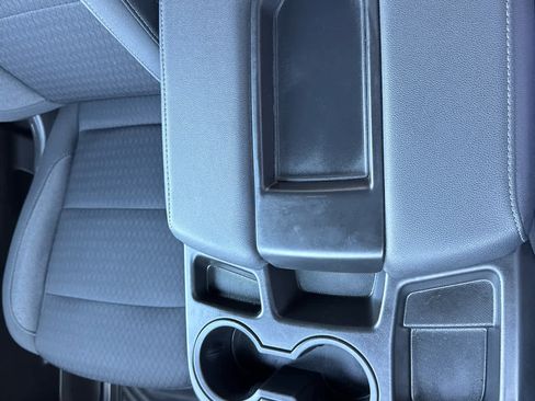 Used 2023 Chevrolet Silverado 1500 LT AWD/4WD image 25