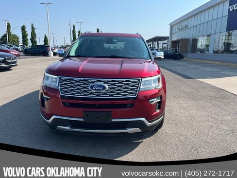 Used 2019 Ford Explorer Platinum AWD/4WD image 2