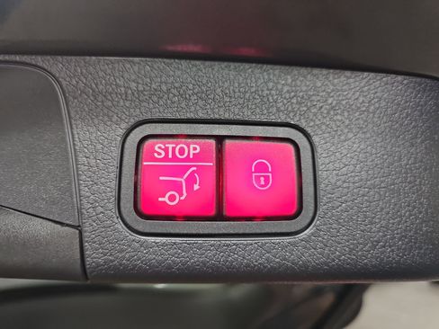 New 2026 Mercedes-Benz GLB 250 GLB 250 image 14