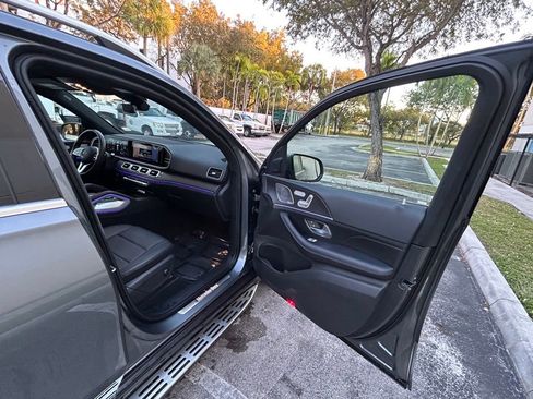 Used 2023 Mercedes-Benz GLE 350 4MATIC w/ Premium Package image 27