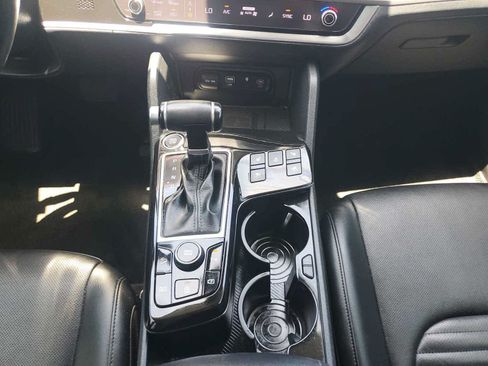 Used 2023 Kia Sportage SX FWD image 19