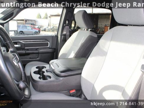 Used 2024 RAM 2500 Big Horn image 33