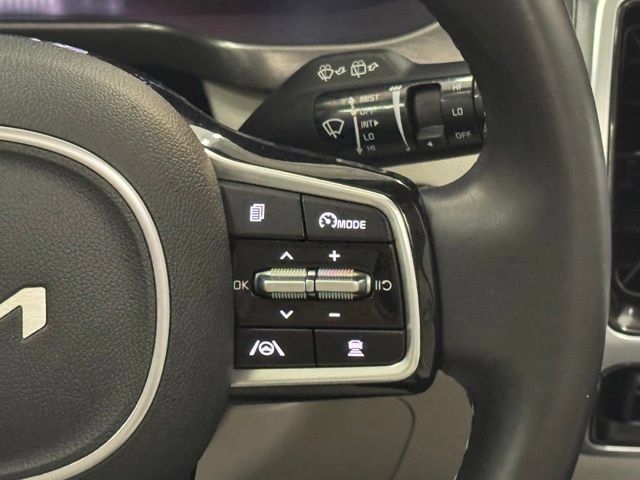 Used 2022 Kia Sorento SX AWD/4WD image 14