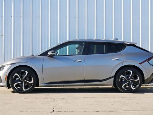 Used 2023 Kia EV6 GT-Line w/ GT-Line Suede Seat Package image 8