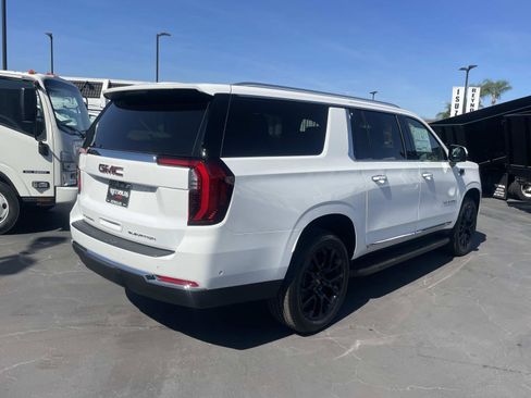 New 2026 GMC Yukon XL Elevation w/ Elevation Premium Package image 5