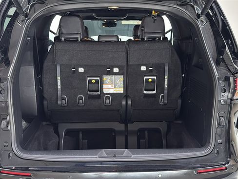 Certified 2025 Toyota Sienna Limited image 16