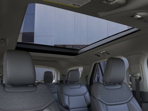 New 2026 Ford Explorer Active w/ Active Comfort Package AWD/4WD image 22