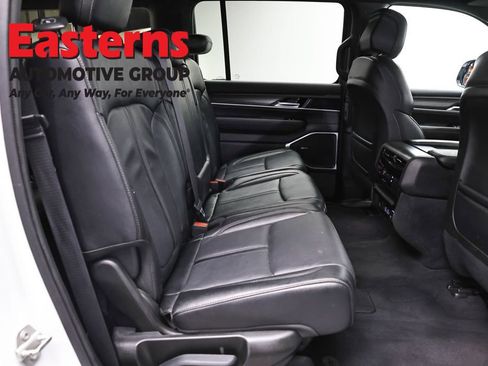 Used 2024 Jeep Wagoneer L Series II RWD image 25