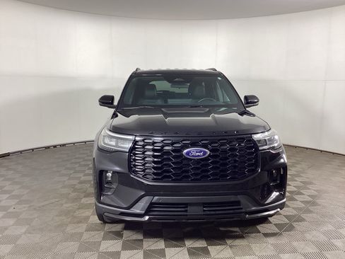 Used 2025 Ford Explorer ST-Line AWD/4WD image 6
