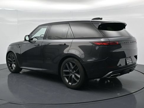 Used 2024 Land Rover Range Rover Sport Dynamic SE AWD/4WD image 3