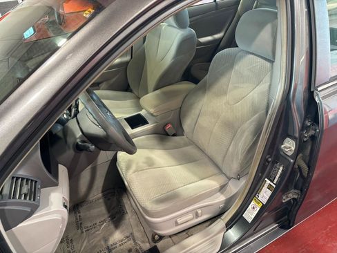 Used 2009 Toyota Camry LE image 13