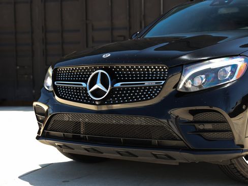 Used 2018 Mercedes-Benz GLC 43 AMG 4MATIC Coupe image 35