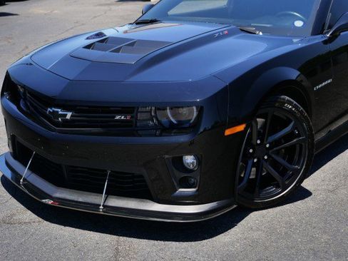 Used 2015 Chevrolet Camaro ZL1 RWD image 50