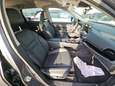 Used 2026 Nissan Rogue SL AWD/4WD image 8