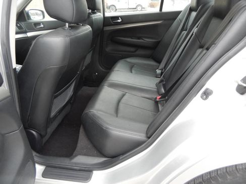Used 2010 INFINITI G37 x AWD 4dr Sedan image 30