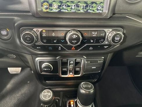 Used 2023 Jeep Wrangler Unlimited Sahara w/ Cold Weather Group image 23