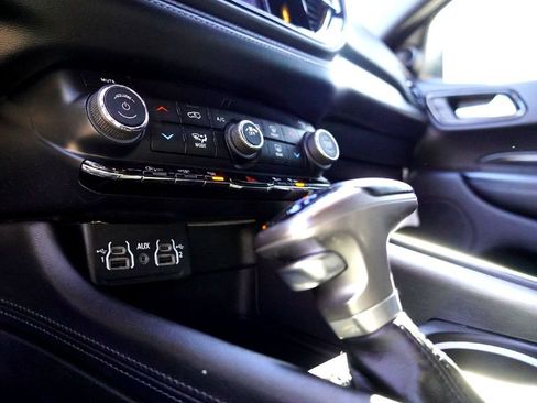 Used 2022 Dodge Durango SXT w/ Blacktop Package image 16