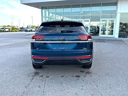 Used 2020 Volkswagen Atlas Cross Sport SE w/ Panoramic Sunroof Package AWD/4WD image 6