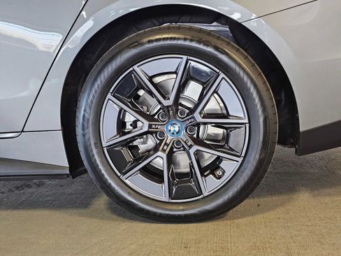 Used 2023 BMW i4 eDrive35 w/ Premium Package RWD image 8