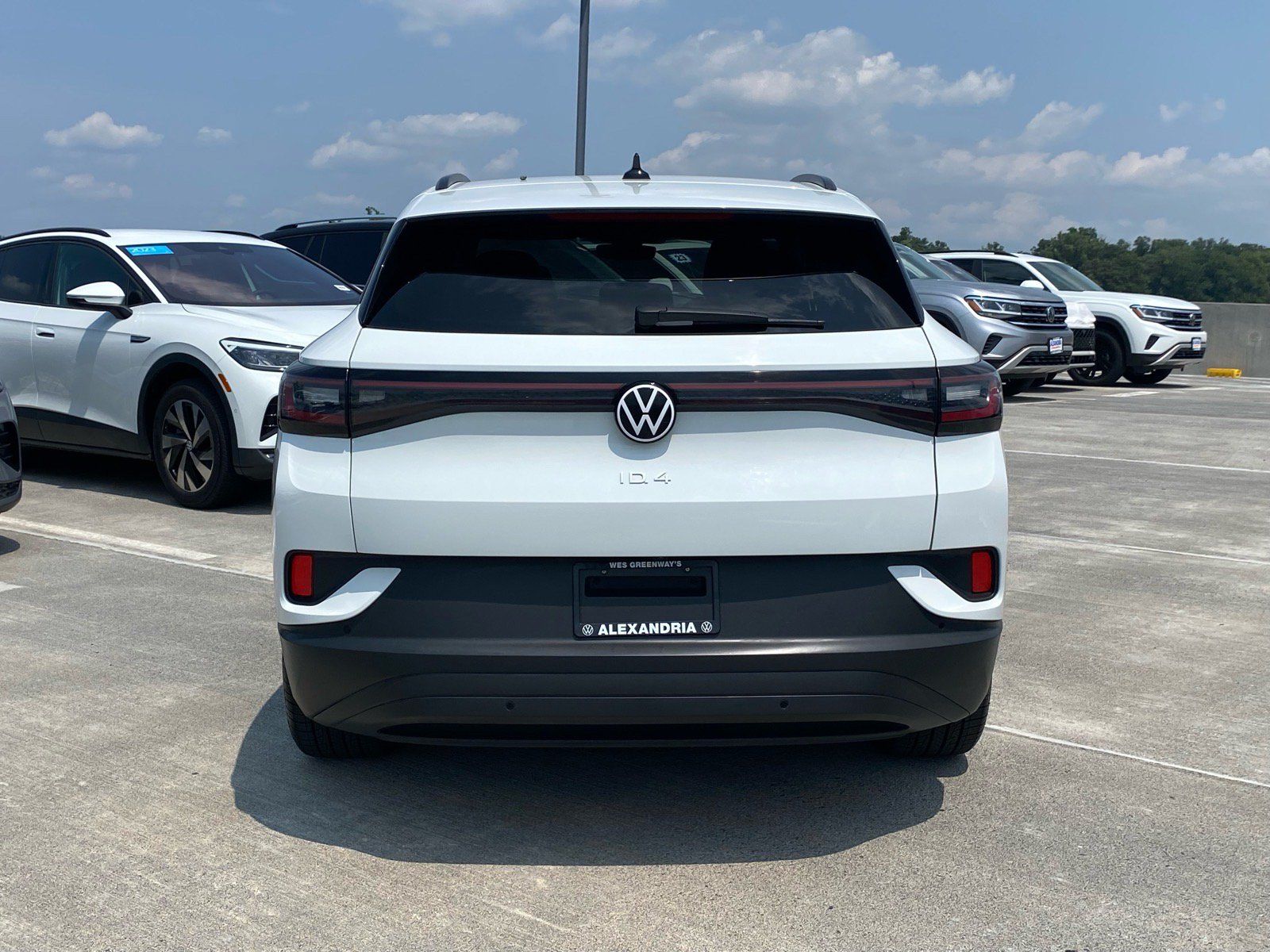 Used 2023 Volkswagen ID.4 Pro RWD image 4