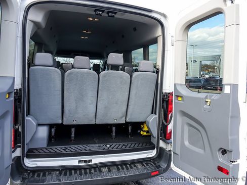 Used 2017 Ford Transit 350 XLT RWD image 19