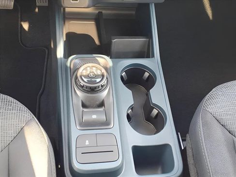 New 2025 Ford Maverick XL image 14