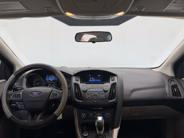 Used 2015 Ford Focus SE FWD image 18