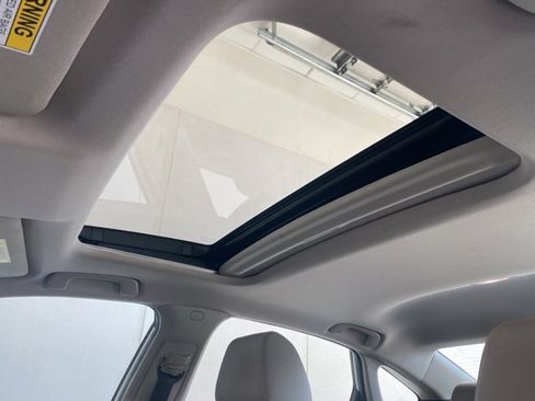 Used 2022 Honda Civic EX image 11