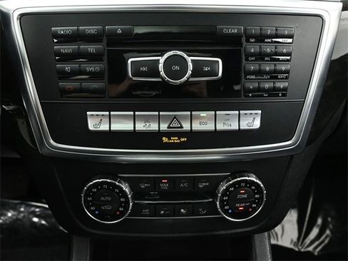 Used 2016 Mercedes-Benz GL 450 4MATIC w/ Premium I Package image 33