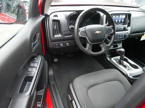 Used 2019 Chevrolet Colorado LT w/ LT Convenience Package image 11