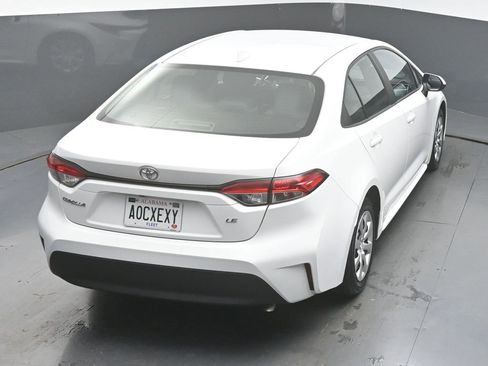 Used 2024 Toyota Corolla LE image 43