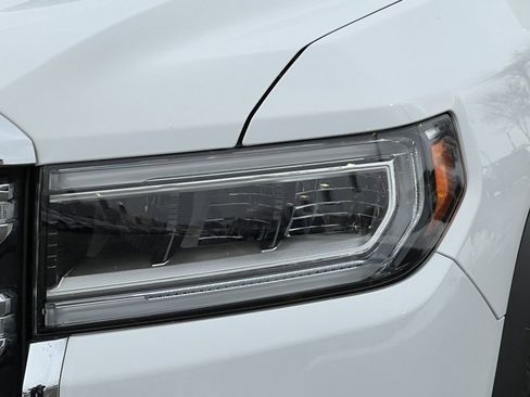 Used 2023 GMC Acadia SLE w/ LPO, Floor Liner Package image 38