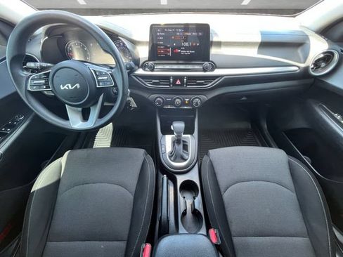 Used 2022 Kia Forte LXS FWD image 20