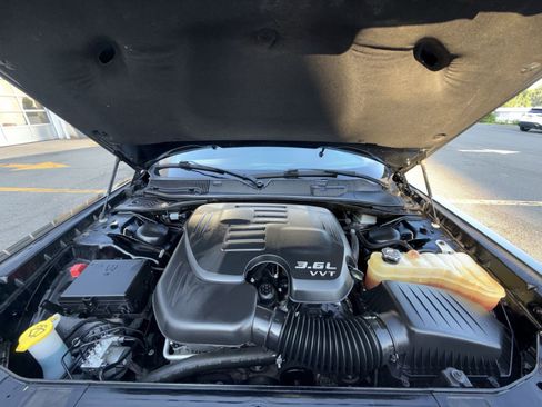 Used 2021 Dodge Challenger SXT RWD image 27