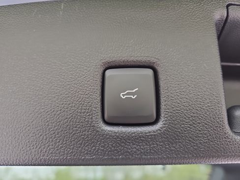 New 2026 Ford Escape ST-Line w/ Tech Pack #1 AWD/4WD image 8