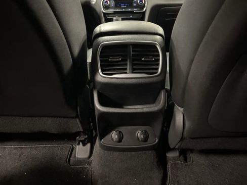 Used 2019 Hyundai Santa Fe Limited image 21