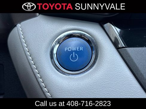 Used 2017 Toyota RAV4 Limited AWD/4WD image 27
