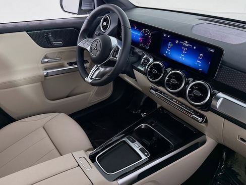 New 2026 Mercedes-Benz GLB 250 image 15