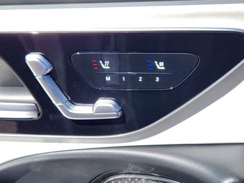 Used 2025 Mercedes-Benz E 450 4MATIC Sedan image 14