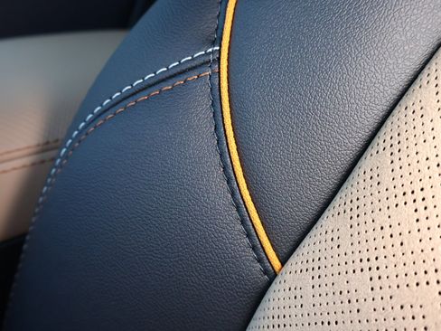 New 2026 Chevrolet Equinox ACTIV w/ Convenience Package III image 12