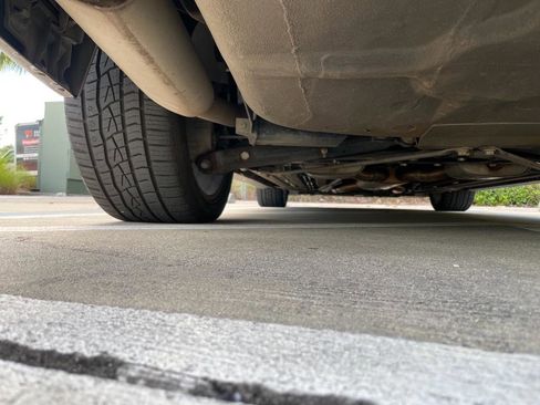 Used 2005 Jaguar XK8 Convertible image 39