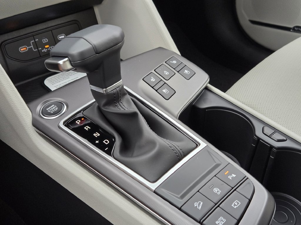 New 2026 Kia Sportage SX FWD image 15