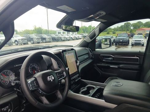 Used 2025 RAM 1500 Laramie w/ Sport Appearance Package AWD/4WD image 35